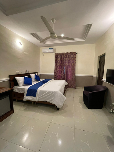 Room 5, KAYGOLD HOTEL AND SUITE, Gwagwala