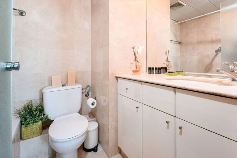 Bathroom 4, Beautiful w Balcony & Panoramic Sea View