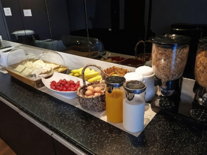 Food & Drinks 5, The Stone Bridge Hotel Sasang                                                               , Sasang