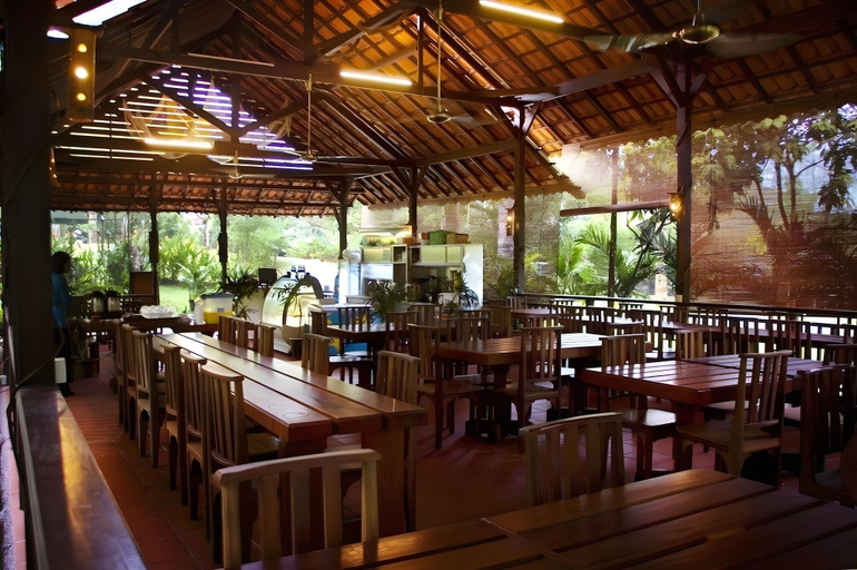 Food & Drinks 4, Sentosa Villa, Larut and Matang