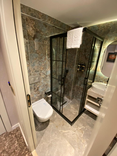 4, Nevv City Hotel, Beşiktaş
