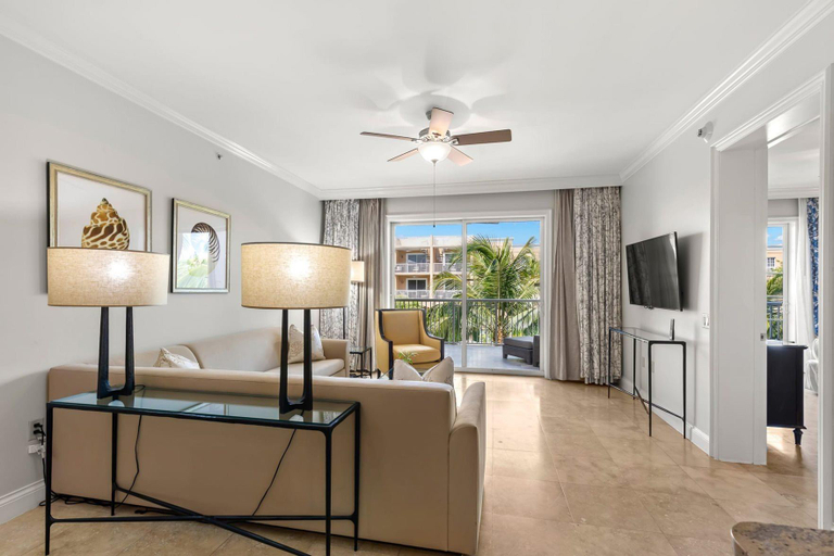 4, Resort View 3BR Residence, Monroe