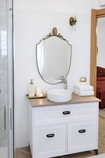 Bathroom 3, L'antica loggia, Benevento