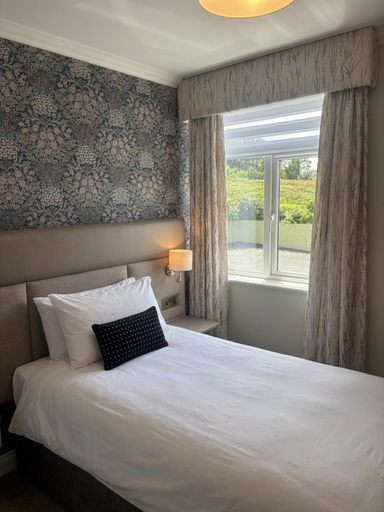 Bedroom 5, Ring of Kerry Hotel
