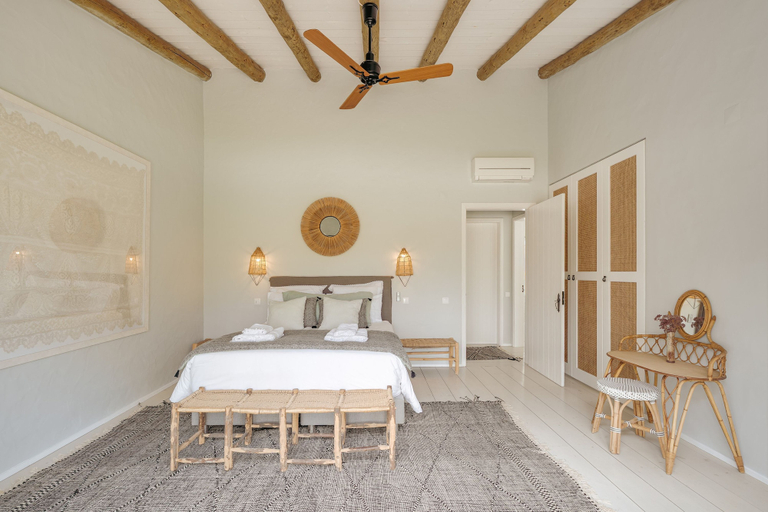 Room 2, Coastal Retreat Villa by Cadenzalux, Alcácer do Sal