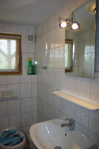Bathroom 4, Boddenbrise, Vorpommern-Rügen