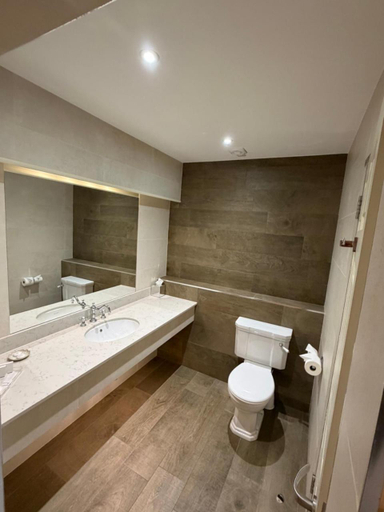 Bathroom 4, The West Cork Hotel