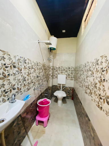 Bathroom 3, Krishna Paradise, Bhilwara
