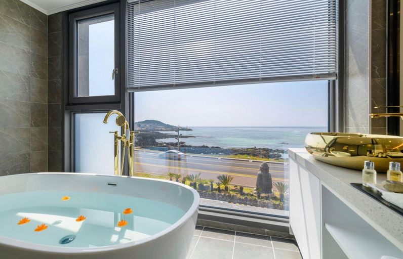 Bathroom, Hotel Mer Bleue Jeju, Jeju