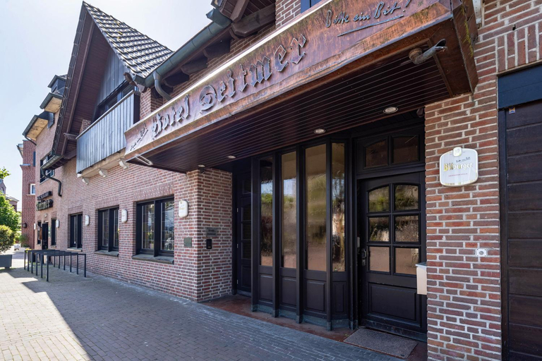 Others 2, Hotel Deitmer, Borken