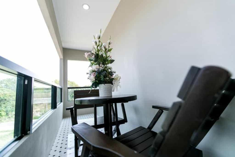 Others 4, The Gun Hotel, Muang Surin