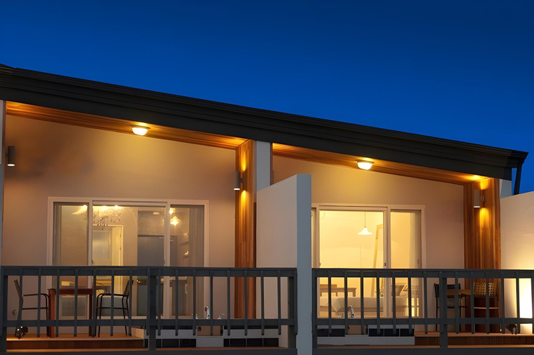 Exterior & Views 1, Grid1398 Pension, Namhae