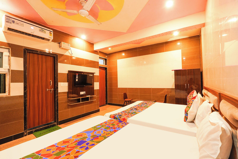 Room 3, FabHotel Shri Bhagat Ji Sewa Dham - 250m from prem mandir, Mathura