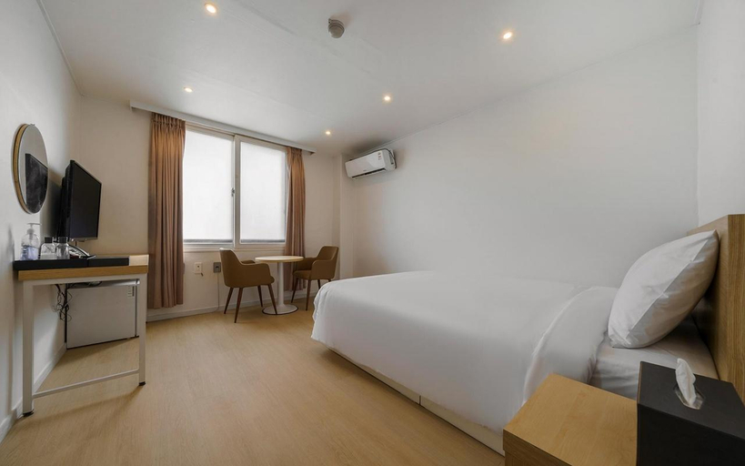Bedroom 3, Starry Night Motel, Sokcho