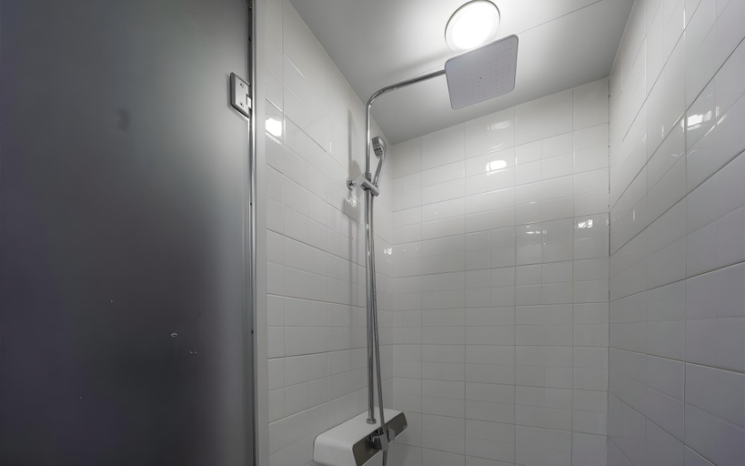 Bathroom 4, Hotel Bridge, Yeongdeungpo