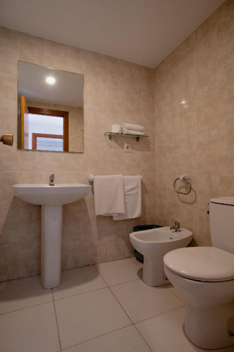 Bathroom 3, Luxmar Apartaments, Alicante