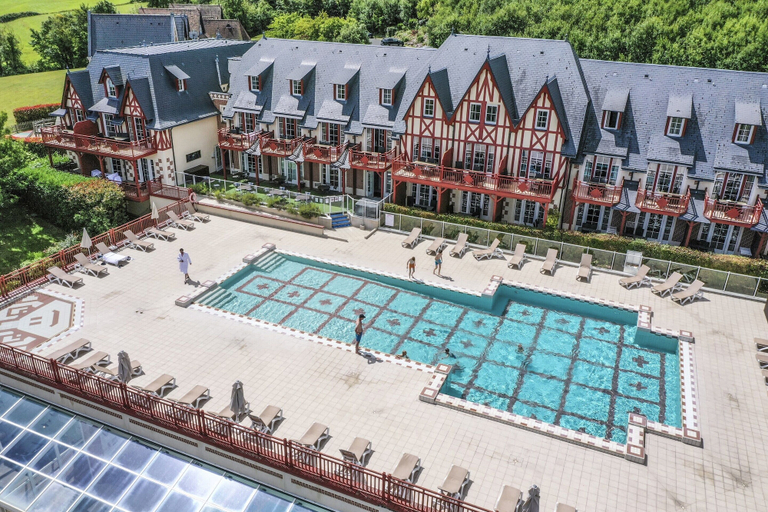 Pool 4, Sea View Houlgate Apartment for 4, Calvados