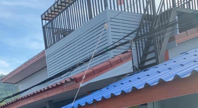 Others 2, Limlay House, Khlong Yai