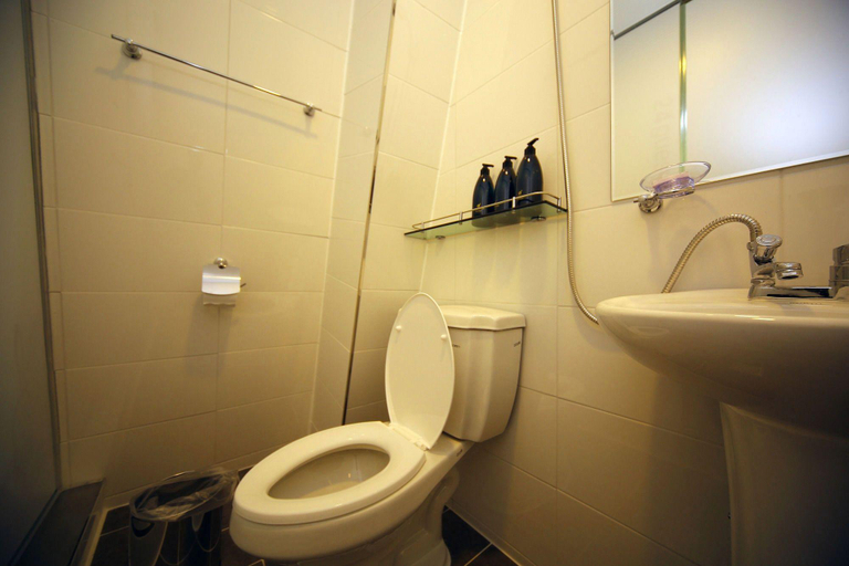 Bathroom 5, 24 Guesthouse Sinchon, Mapo