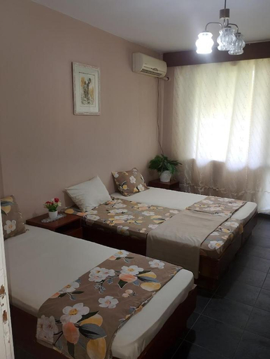 Bedroom 2, Hunters Lodge 40 Lakes - Back To Basic, Asenovgrad