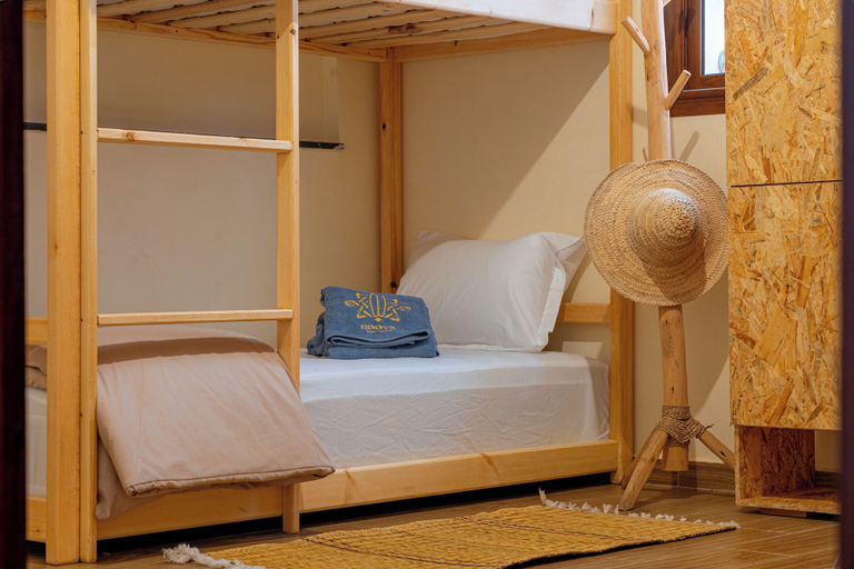 Room 4, Roots Surf House, Agadir-Ida ou Tanane