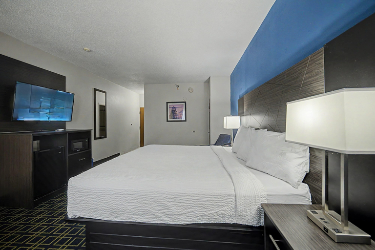 Bedroom 3, Baymont by Wyndham Greensburg, Decatur