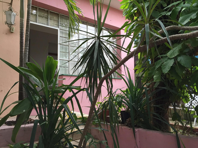 Exterior detail, Carlos & Manolo, Centro Habana