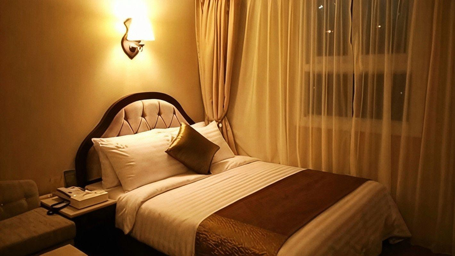 Bedroom 2, LS Tourist Hotel, Jeongseon