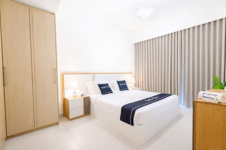 Room 4, RENTICO VACATION HOMES RENTAL L.L.C, Dubai