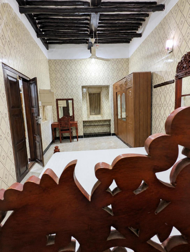 Others 3, Zanzibar stone town house, Mjini