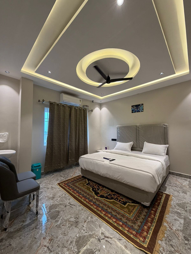 Room 5, Sasikala Residency, Kancheepuram