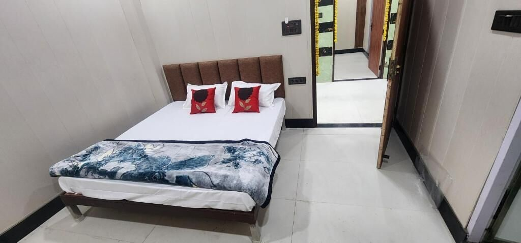 Room 4, JSR Inn, Mathura