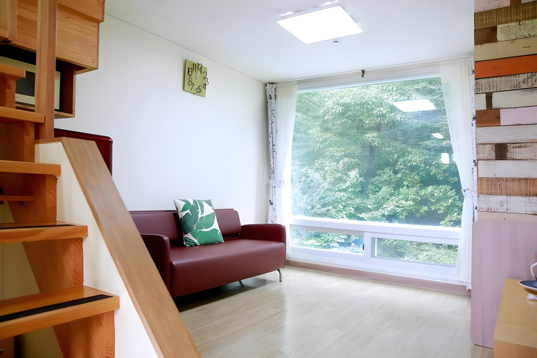 Others 5, Paju Maribyeol Pension, Paju