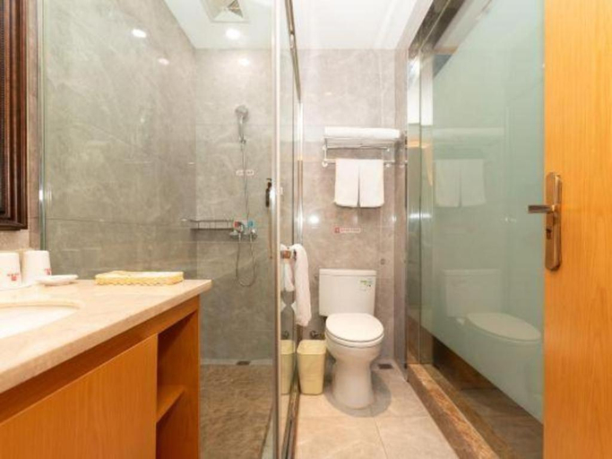 Bathroom 3, Shell Hotel Changzhou North Railway Station Global Harbor Metro Station, Changzhou