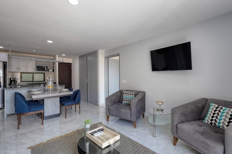 Living area 3, Dog-friendly Hotel Suite With Ocean-view Rooftop Infinity Pool, Central AC & gym, La Paz