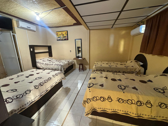 5, Hotel Luxi, Lázaro Cárdenas