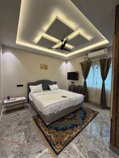 Room 3, Sasikala Residency, Kancheepuram