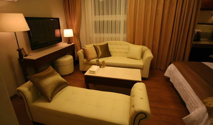 Others 3, LS Tourist Hotel, Jeongseon