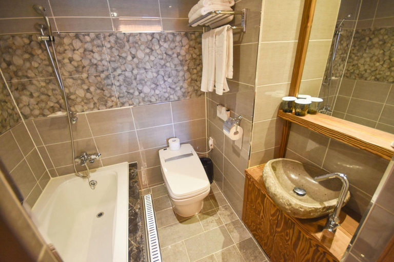 Bathroom 4, Hansan Marina Hotel & Resort, Tongyeong
