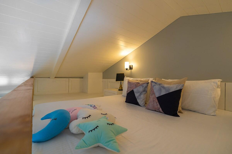 Bedroom 3, StayVista at Riverside Symphony, Kullu
