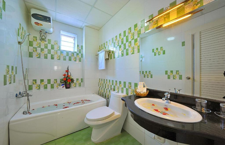 Bathroom 4, Ideal Hotel Hue, Huế