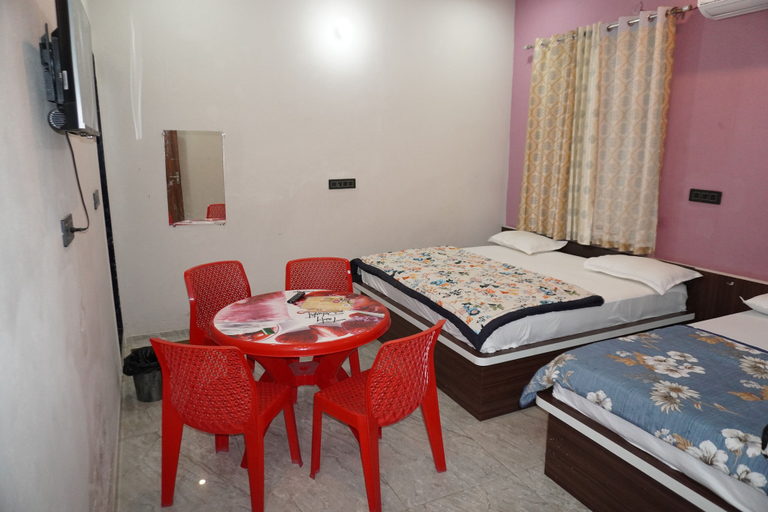 Room 2, Hotel Radha Raman and Restaurant, Sikar