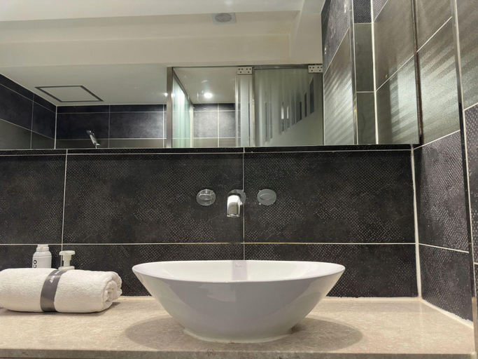 Bathroom 3, Sinchon Boutique Hip Hotel, Seodaemun