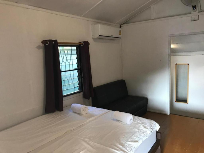 Bedroom 2, Duckling Resort And Bar, Koh Chang
