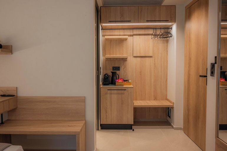 Wardrobe, Three Peaks Elevated Stay, Central Macedonia