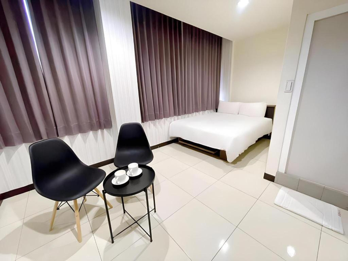 Bedroom 5, King Lin Hotel, Penghu
