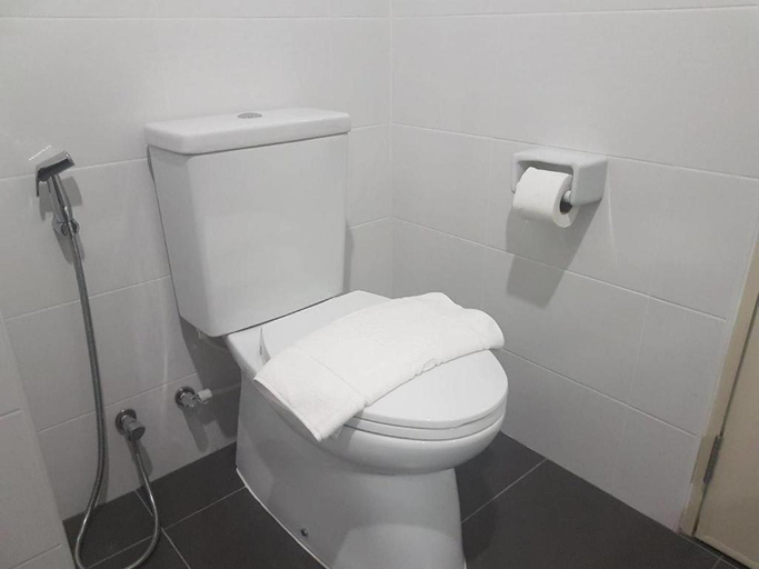 Bathroom 4, The Bed Hotel Phitsanulok, Muang Phitsanulok