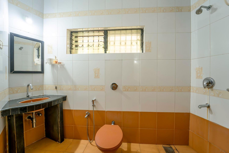 Bathroom 3, Farmagudi Residency, North Goa