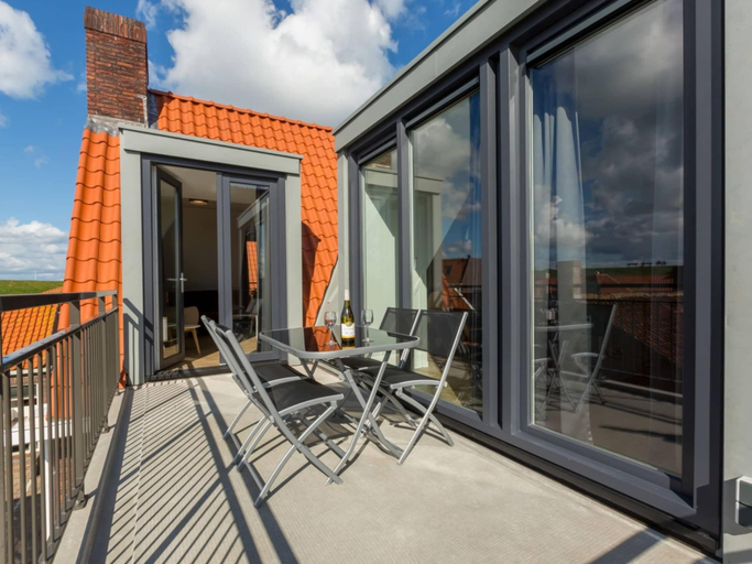 Others 4, Terrace Flat in Zoutelande, Veere
