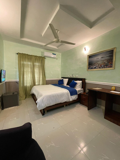 Room 4, KAYGOLD HOTEL AND SUITE, Gwagwala